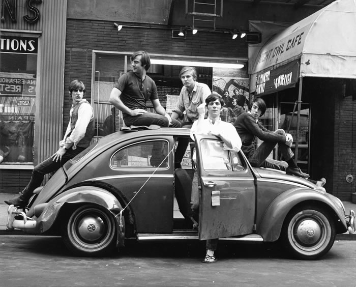 The Ginger Men outside the Night Owl cafe 1
