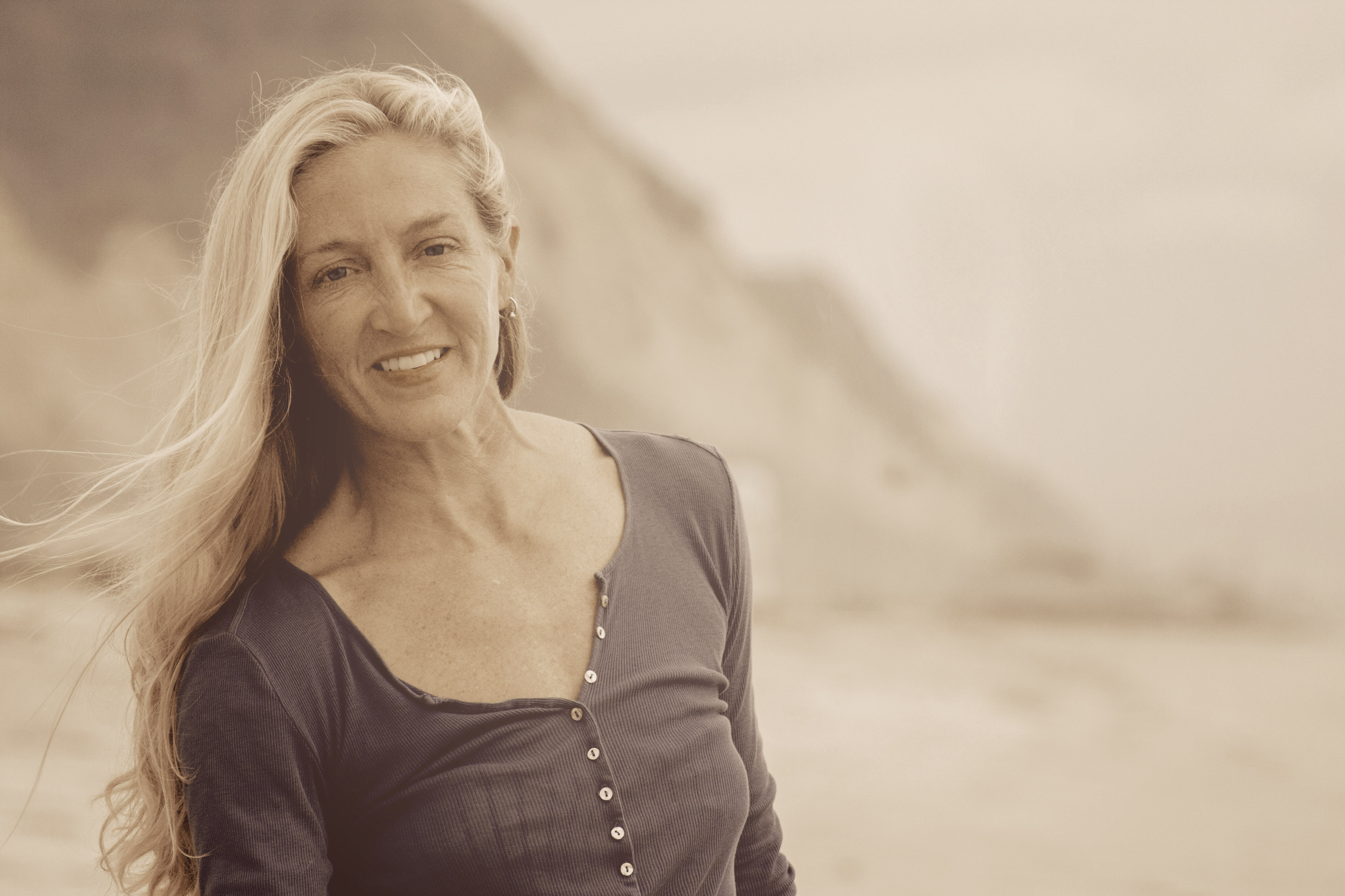 [A Reading by Noy Holland] 