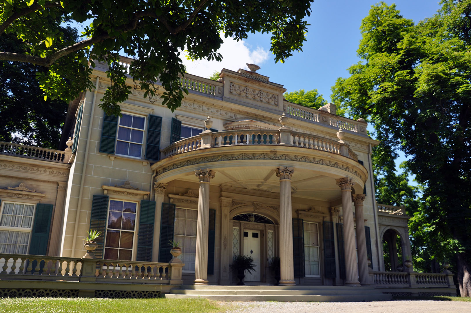[Montgomery Place Mansion Tours] 