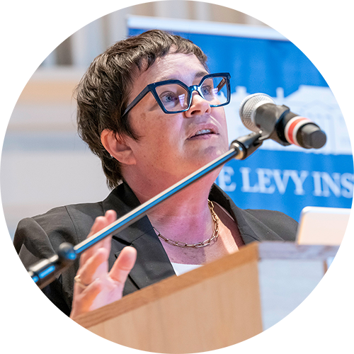 Erika McEntarfer '95 speaking at Bard College last week