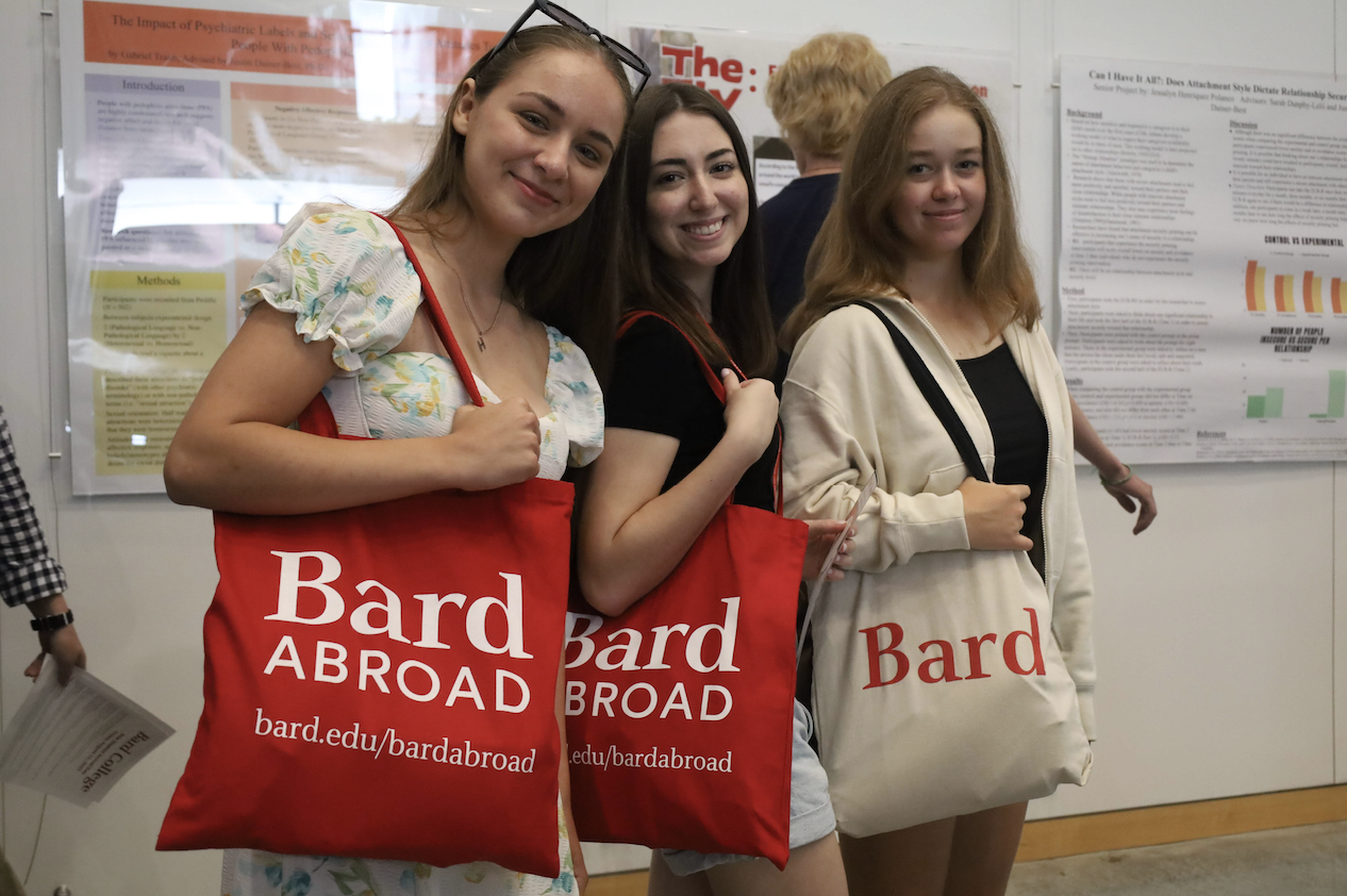 First-year students on campus for Arrival Day. Photo by Tyler Williams '19 MAT '21