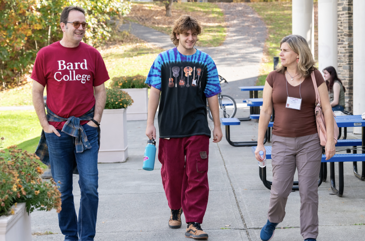 A Bard family enjoying a walk around campus over Family and Alumni/ae Weekend last month. Photo by Karl Rabe