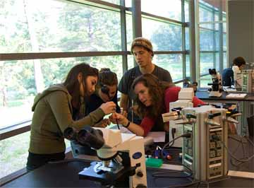 Bard College Awarded $800,000 From Howard Hughes Medical Institute to Support Science Education Initiatives<br />