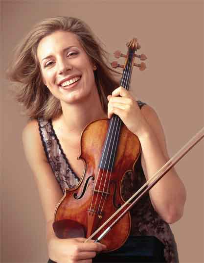 Celebrated violin virtuoso Elizabeth Pitcairn performs with the legendary 1720 &ldquo;Red Mendelssohn&rdquo; Stradivarius<br />
