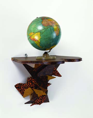 The Center for Curatorial Studies at Bard College Presents: Haim Steinbach: <em>once again the world is flat.</em><br />