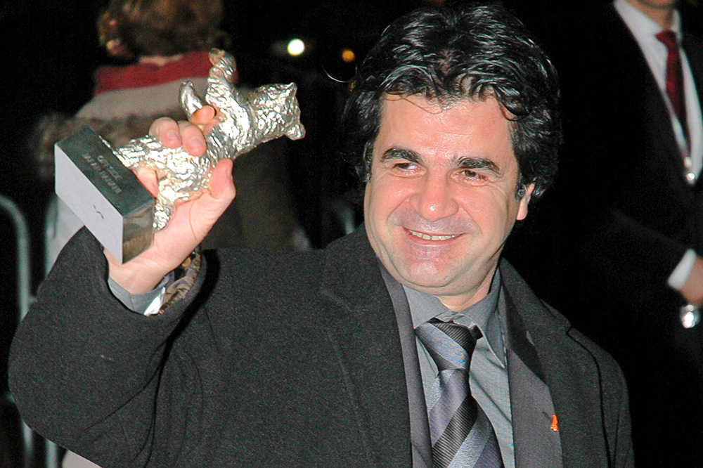 Iranian director Jafar Panahi at the 56th Berlinale 2006, winner of the Silver Bear for his film <em>Offside</em>. Photo by&nbsp;Siebbi, CC BY 3.0 via Wikimedia Commons