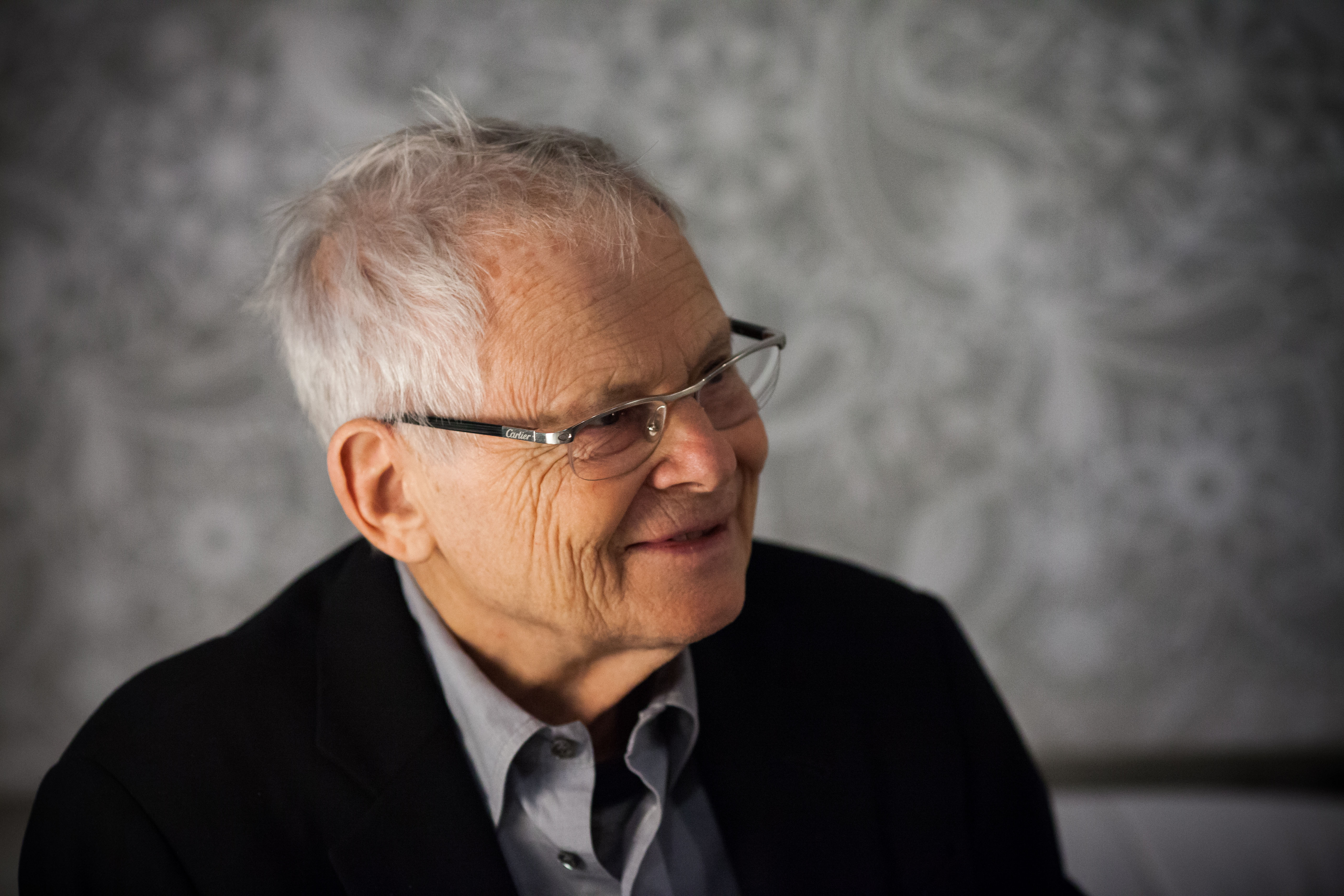 A professional photo of Steve Schapiro &rsquo;55.
