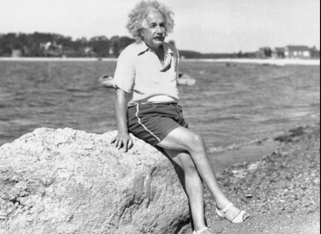 Einstein On A Bench: Keyboard Music of Phillip Glass