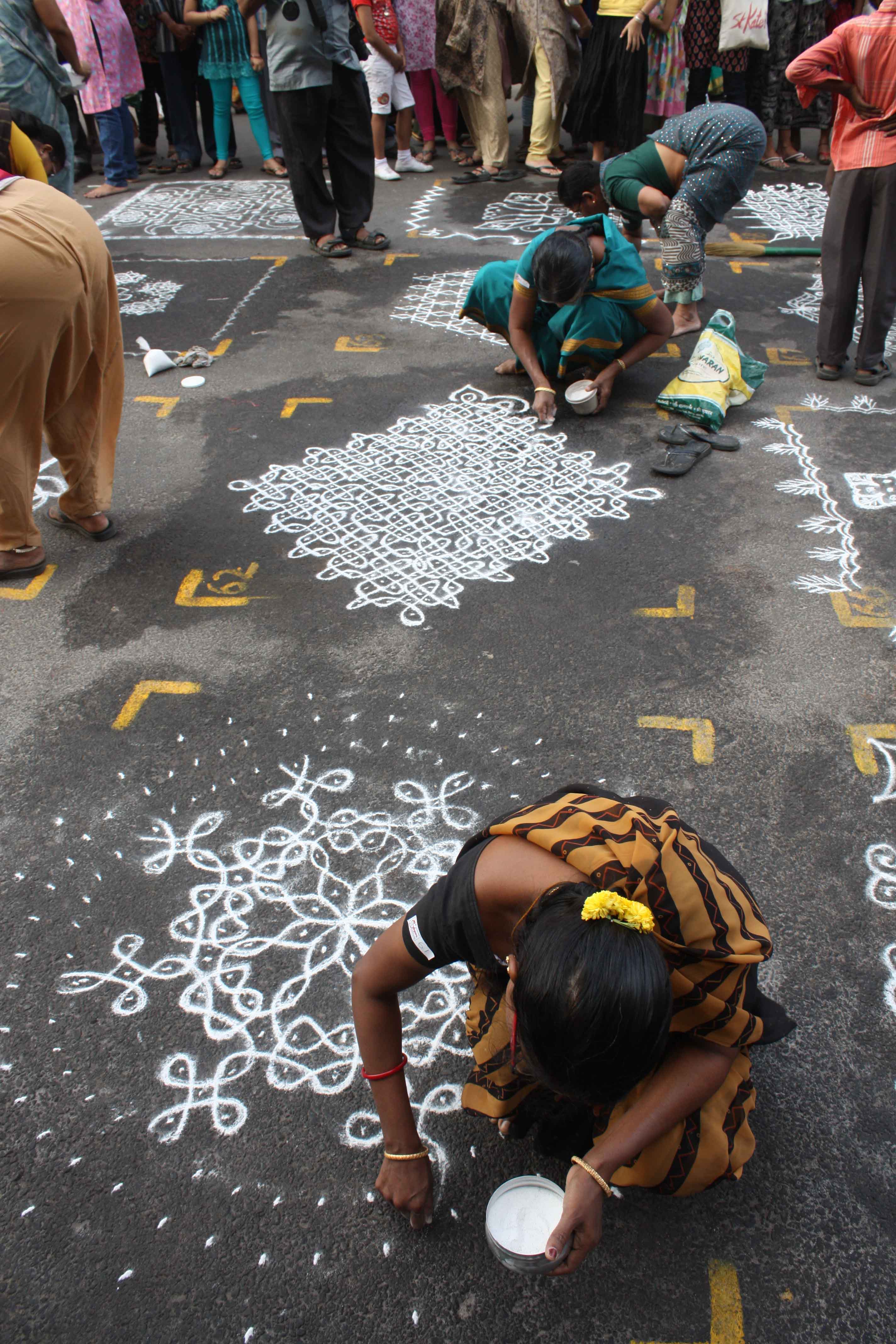 Kolams: Mathematical Thinking in a South Indian Art Form