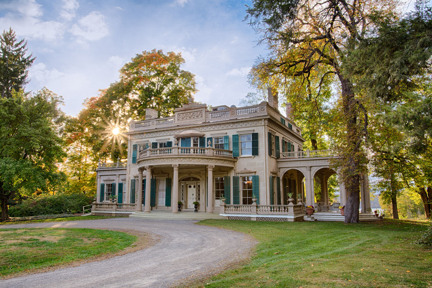 Montgomery Place Tours